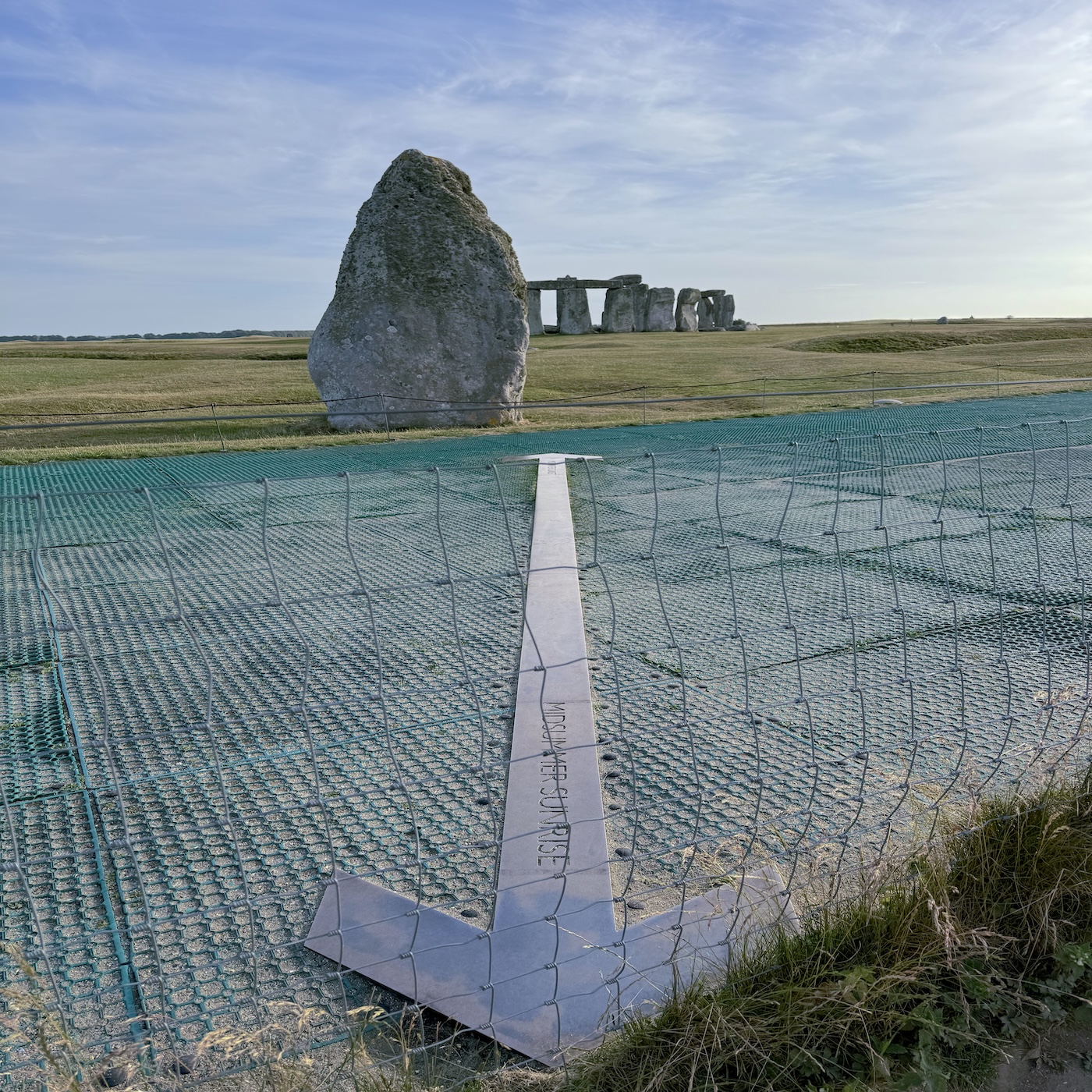 Stonehenge equinox